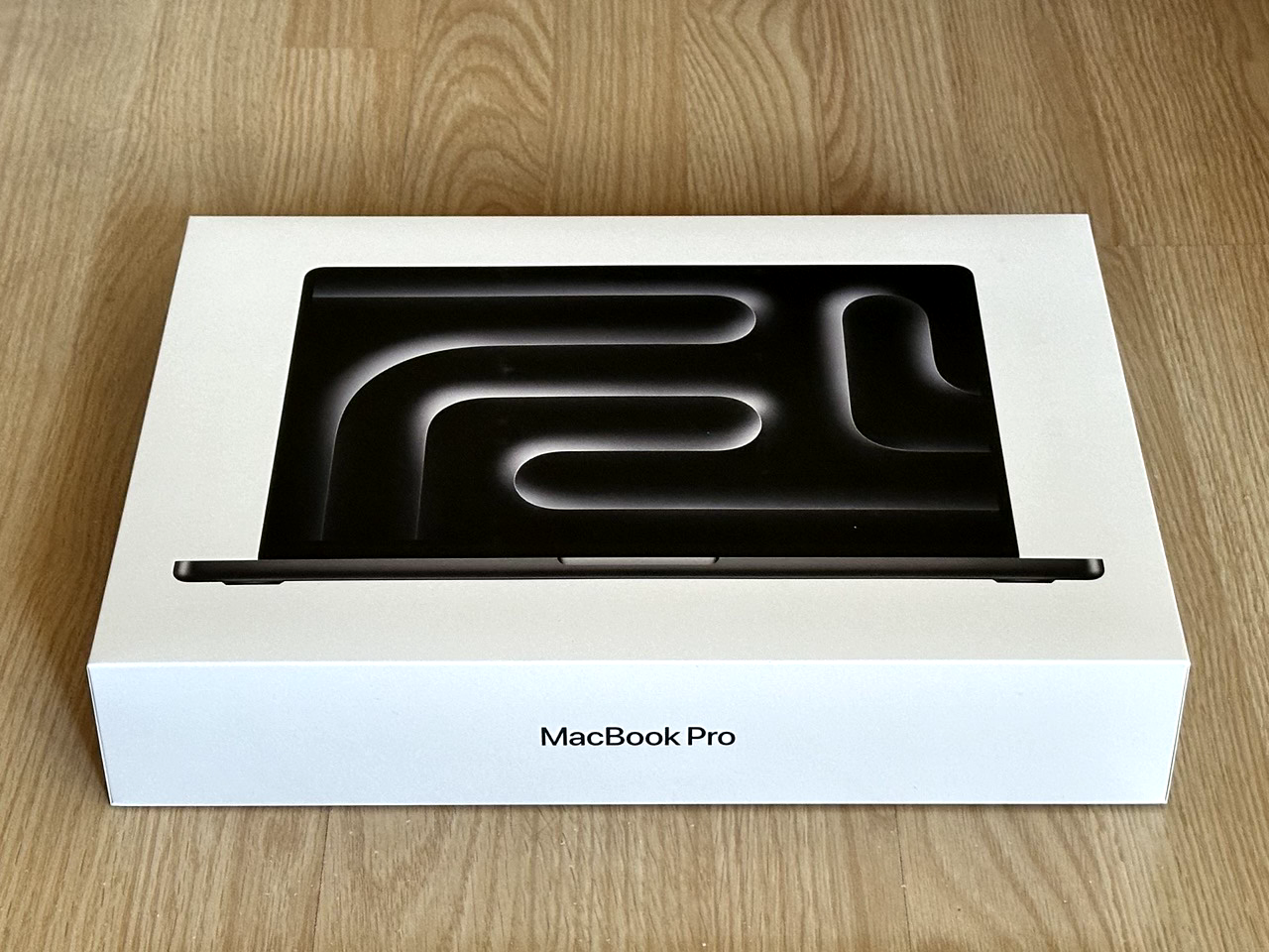 MacBook Pro M5 14-inch 24GB / 1TB SSD - Image 3